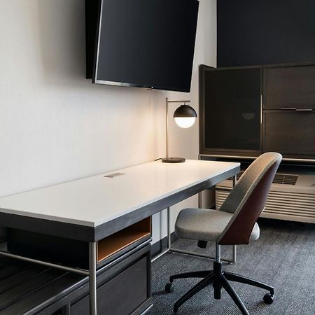 Courtyard By Marriott Fresno Clovis Hotel Екстериор снимка
